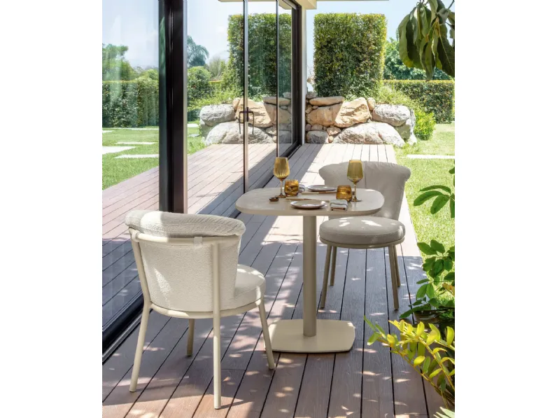 Tavolo per l'esterno modello Tavolo mod james 260x105 con 8 poltrone Talenti a prezzi convenienti