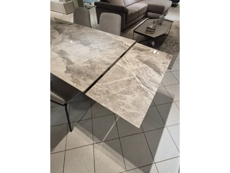 Tavolo in offerta outlet modello Priamo di Target point 