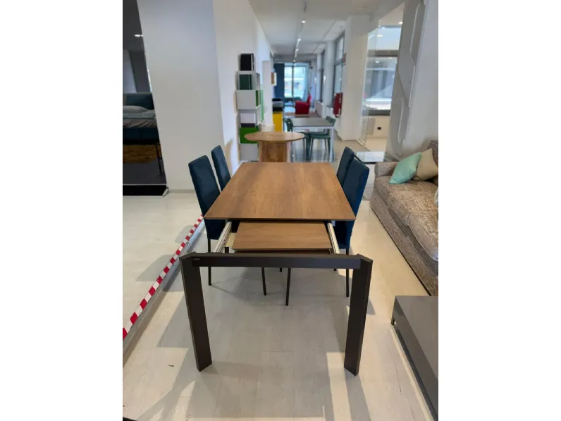 Tavolo in laminato rettangolare Space Scavolini in offerta outlet