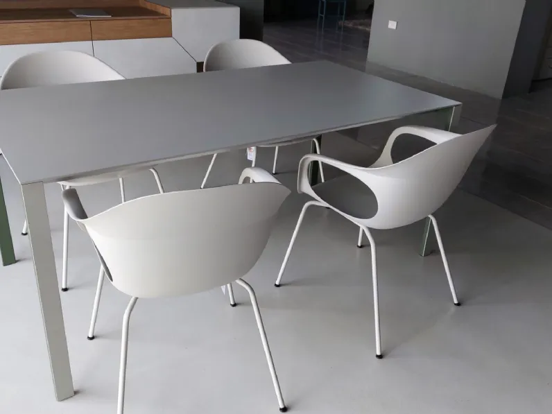 Tavolo rettangolare Thin-k Kristalia scontato del 37%