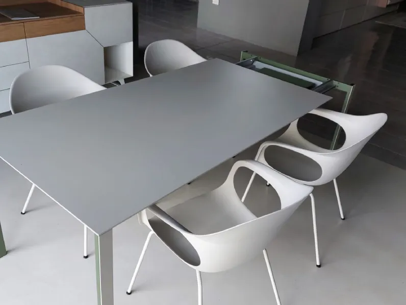 Tavolo rettangolare Thin-k Kristalia scontato del 37%