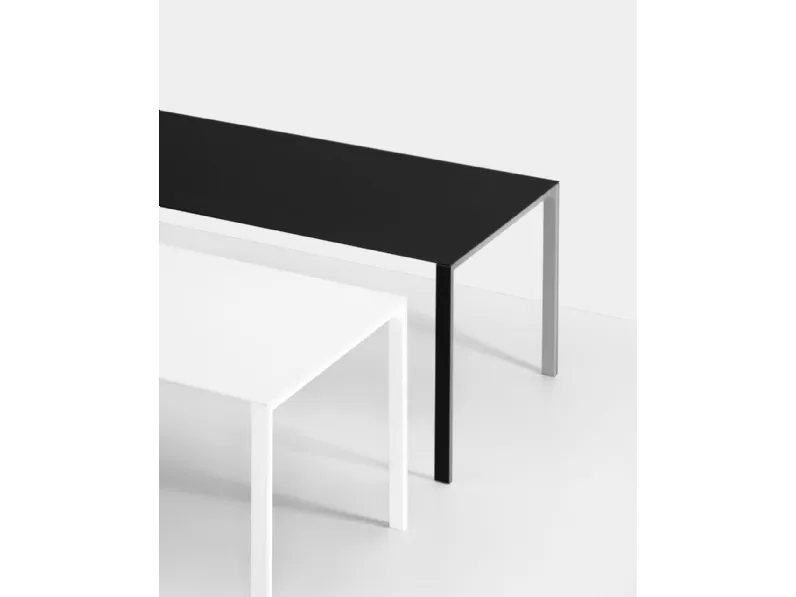 Tavolo allungabile Think-k alluminio Kristalia a soli 2925 Euro