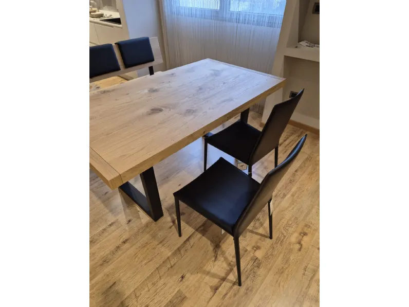 Tavolo in legno rettangolare Rovere Artigianale in offerta outlet