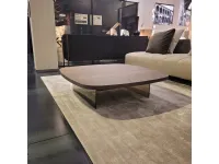 Tavolo in legno e resina sagomato Aurelio Ozzio in offerta outlet