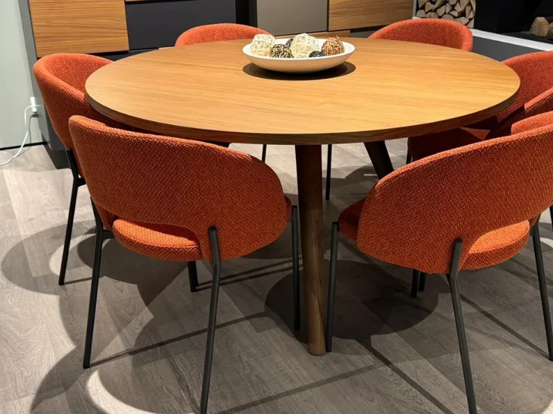 Tavolo in legno rotondo Bistrot La casa moderna in offerta outlet