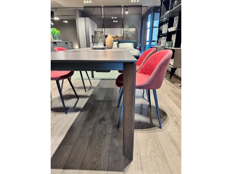 Tavolo rettangolare in ceramica Blade di Midj in Offerta Outlet