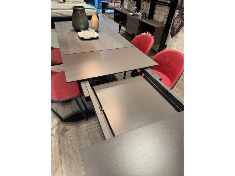 Tavolo rettangolare in ceramica Blade di Midj in Offerta Outlet