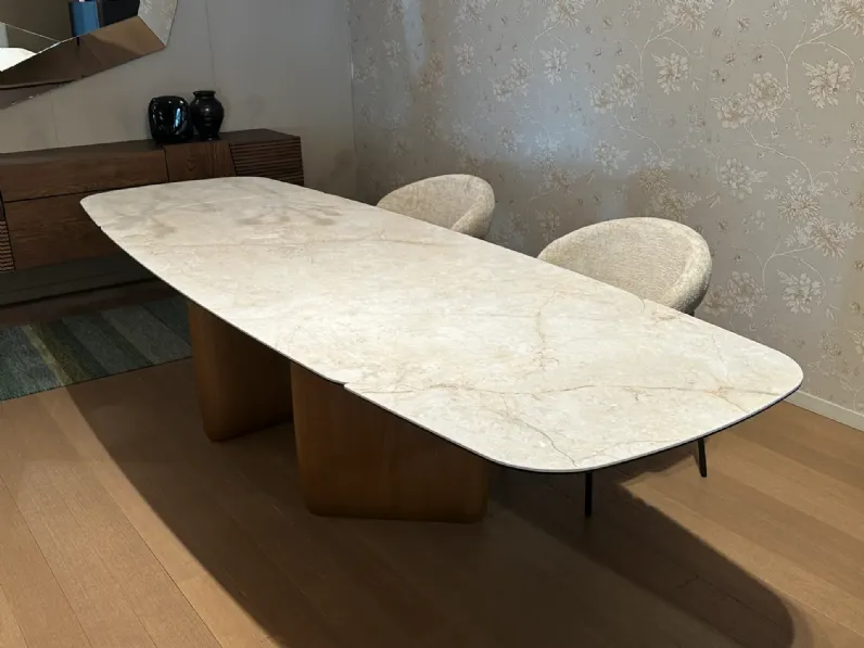 Tavolo ellittico Riverstone di Calligaris a prezzo riservato 