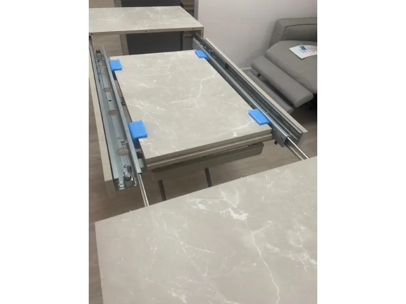 Tavolo Calypso di Altacom scontato del 35%