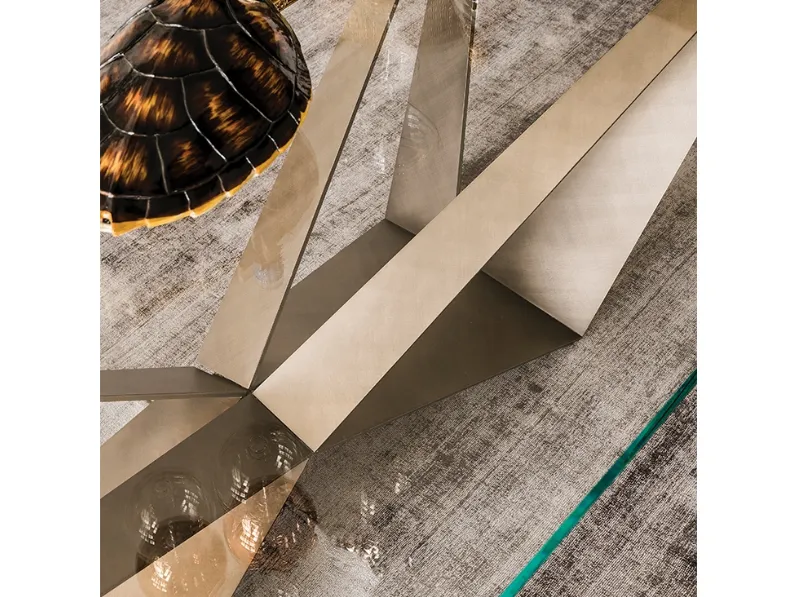 1. Design moderno ed elegante. 
2. Finitura brushed bronze. 
3. Scontato del 38%. 
4. Lunghezza di 170 cm. 
5. Realizzato da Cattelan.