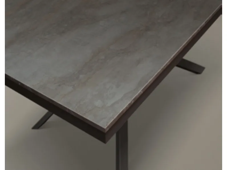 Tavolo allungabile finitura acciaio ossidato Collezione esclusiva a soli 750€