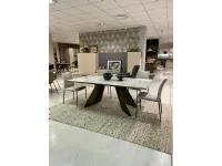 Tavolo rettangolare in ceramica Orion di Connubia in Offerta Outlet 