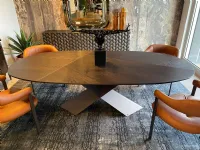 Tavolo in legno ellittico Tyron wood y Cattelan italia a prezzo scontato