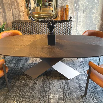 Tavolo in legno ellittico Tyron wood y Cattelan italia a prezzo scontato