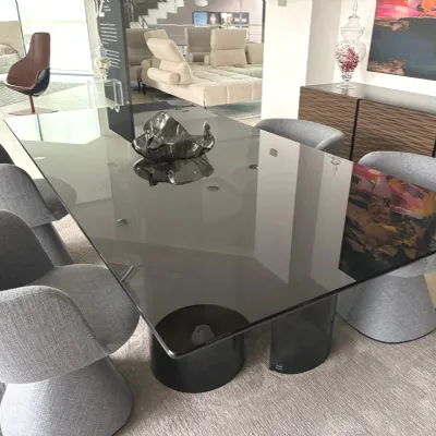 Tavolo in offerta outlet modello Luxor di Fiam 