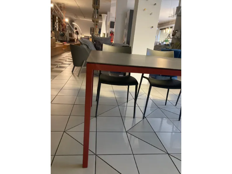 Tavolo Helsinki 35 Desalto in ceramica Rettangolare allungabile scontato 41%