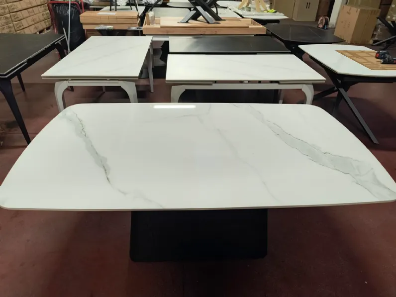 Tavolo Tavolo in ceramica statuario  Mobilificio bellutti in OFFERTA OUTLET -55%