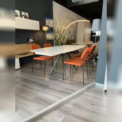 Tavolo ellittico in ceramica Vortice di Target point in Offerta Outlet 