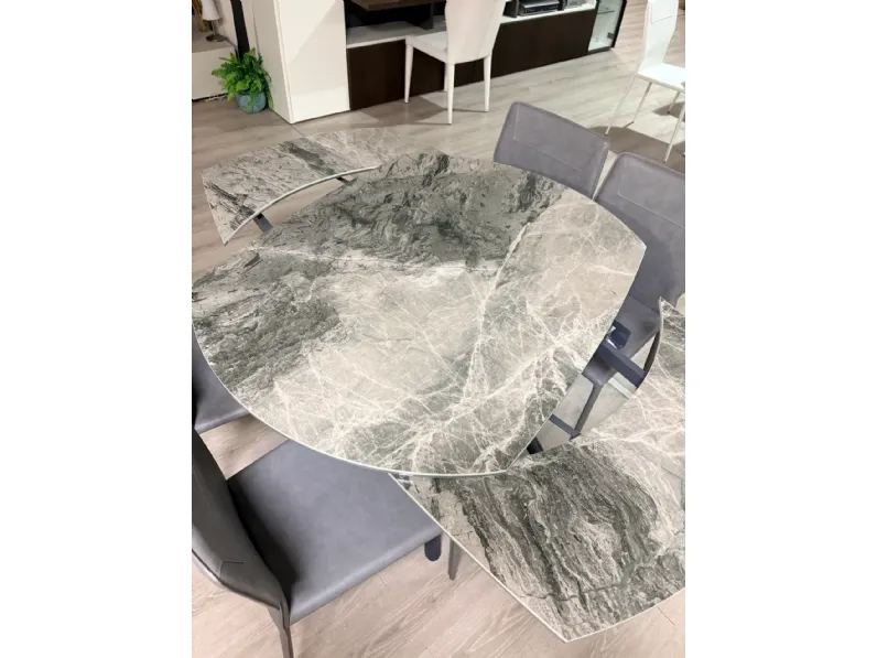 Tavolo kyoto four e sedie  Stones in OFFERTA OUTLET -47%