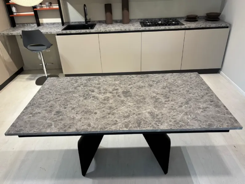 Tavolo Luxor di Scavolini scontato del 35%