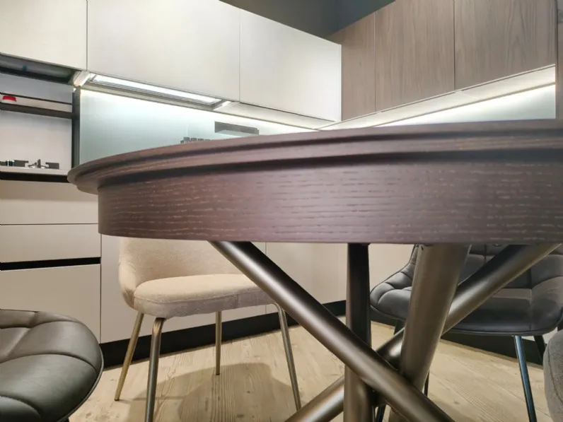Tavolo rotondo Callisto slim Artigianale scontato del 35%