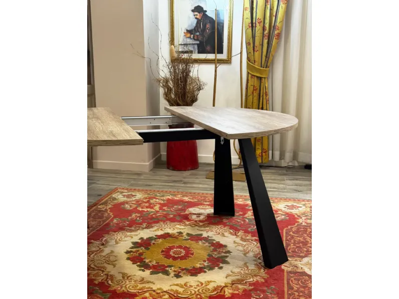 Tavolo rotondo Saturnino La seggiola scontato del 40%