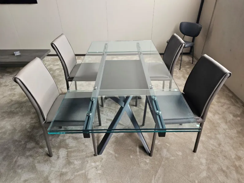Tavolo rettangolare in vetro Romeo  di Easyline in Offerta Outlet