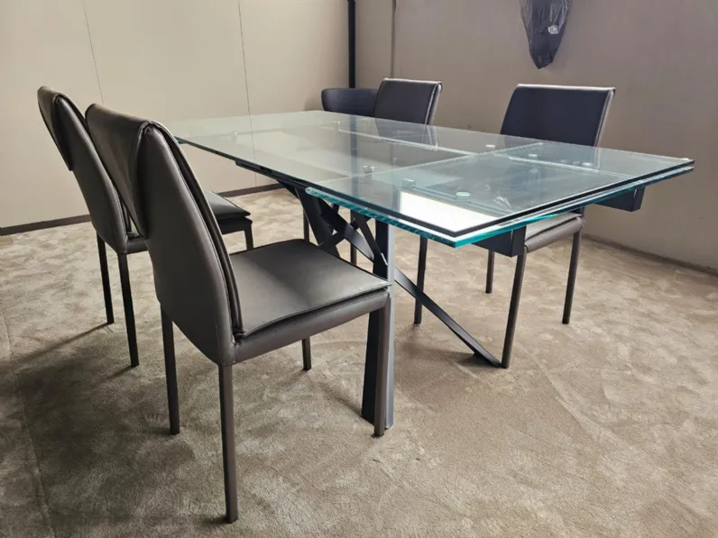 Tavolo rettangolare in vetro Romeo  di Easyline in Offerta Outlet