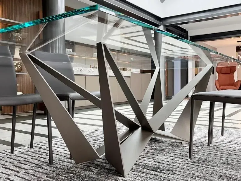 Tavolo fisso Skorpio Cattelan italia a soli 2545 Euro