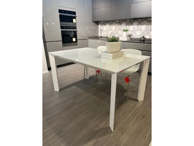 Tavolo Tai di Scavolini scontato del 45%