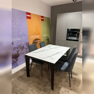 Tavolo Infinity di Scavolini scontato del 30%