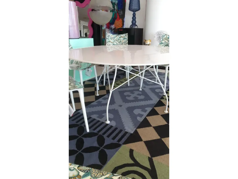 Tavolo in ceramica rotondo Glossy xxl Kartell in offerta outlet