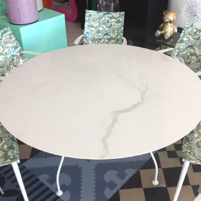 Tavolo in ceramica rotondo Glossy xxl Kartell in offerta outlet