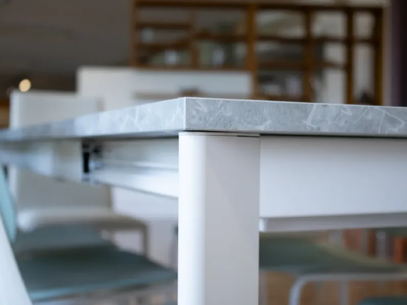 Tavolo Mario La primavera in laminato Rettangolare allungabile scontato 40%