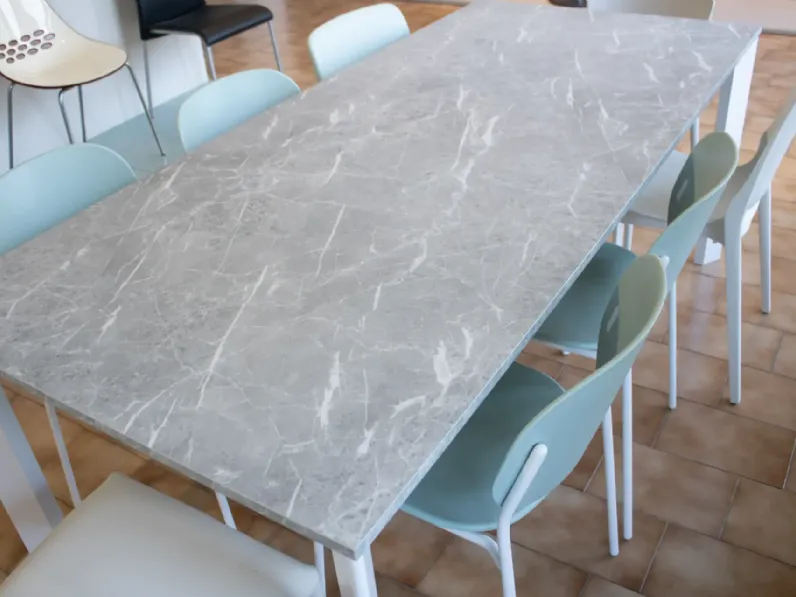 Tavolo Mario La primavera in laminato Rettangolare allungabile scontato 40%