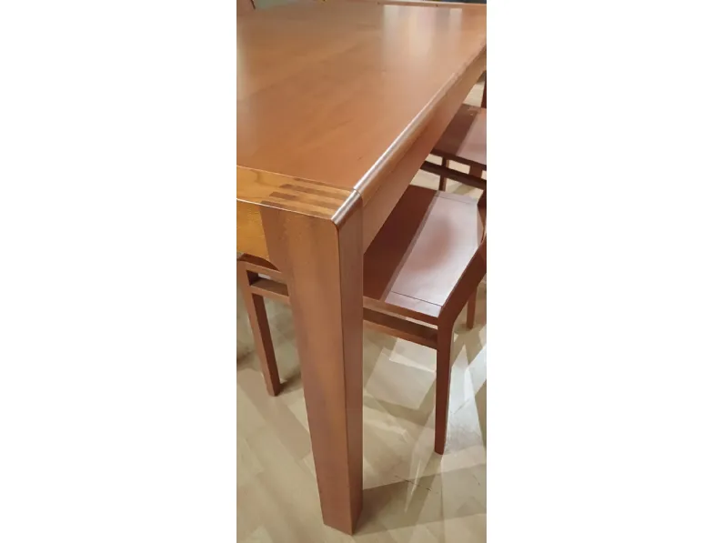 Tavolo Mila Besana a prezzo ribassato
