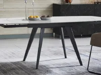 Tavolo ellittico in ceramica Nancy di Collezione esclusiva in Offerta Outlet