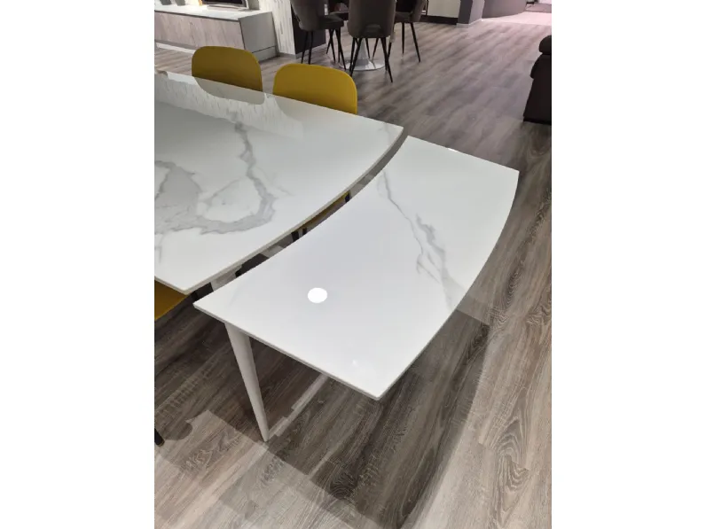 Tavolo rettangolare in ceramica Oceano di Artigianale in Offerta Outlet