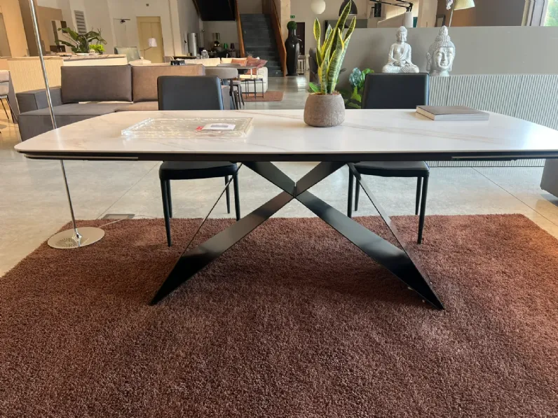 Tavolo allungabile Thanos x Stones a soli 1900 Euro