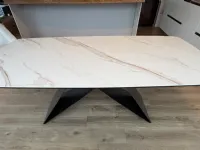 Tavolo ovale in ceramica Thanos x di Stones in Offerta Outlet