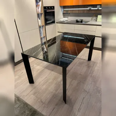 Tavolo Diamante  di Point house scontato del 40%