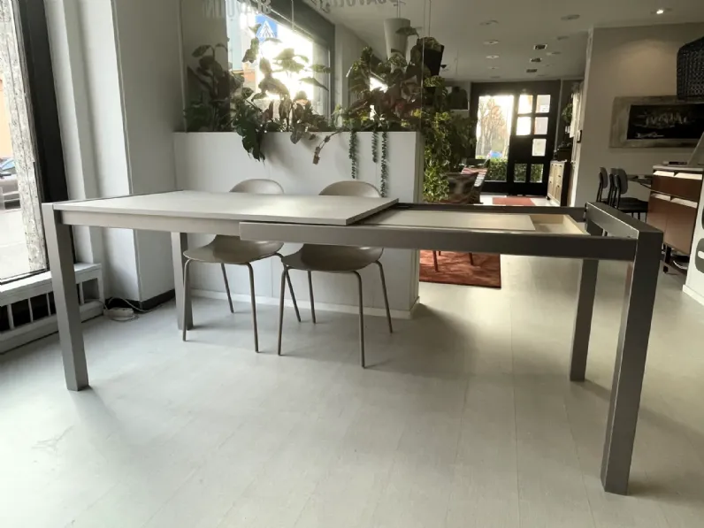 Tavolo rettangolare in laminato Quadrifoglio di Scavolini in Offerta Outlet
