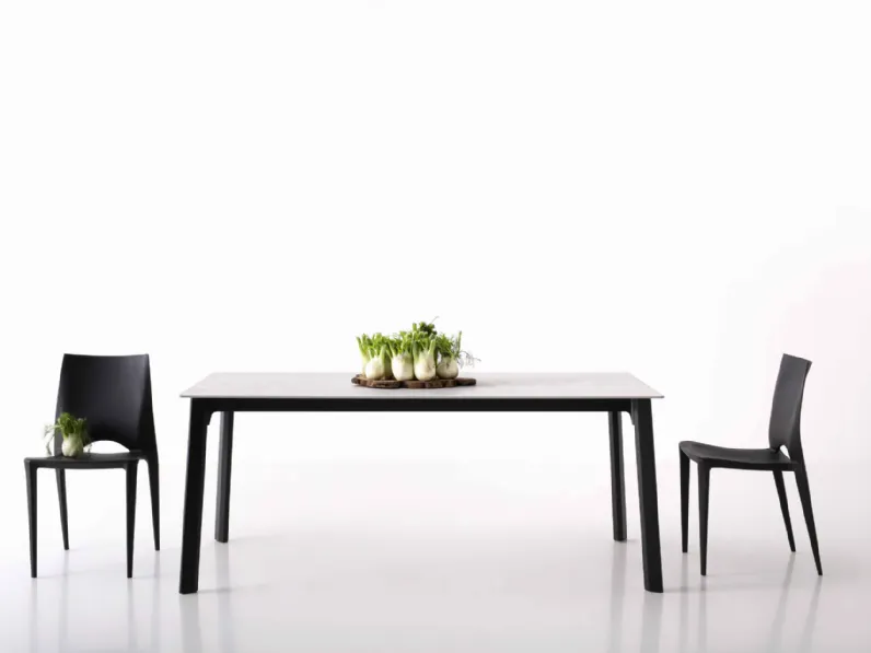 Tavolo Drop di Pointhouse scontato del 20%