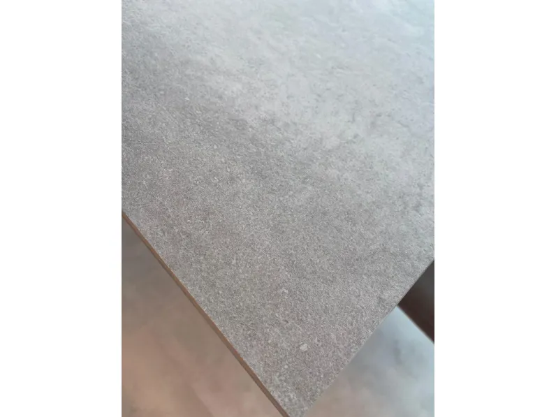 Tavolo Cv 619 tavolo delta  di Bontempi scontato del 40%