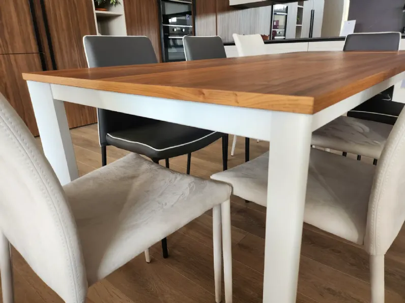 Tavolo con piano in legno rettangolare di Natisa a PREZZO OUTLET 