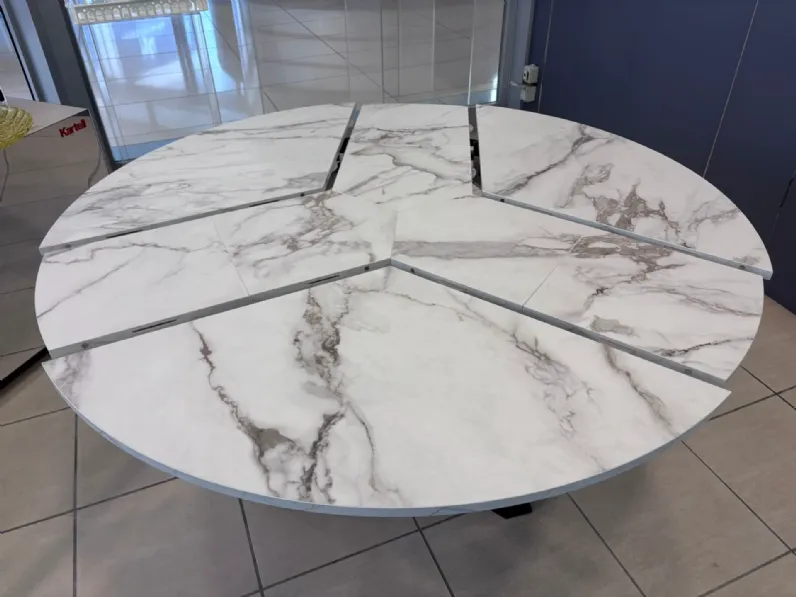 Tavolo in offerta outlet modello Genius di Colico 