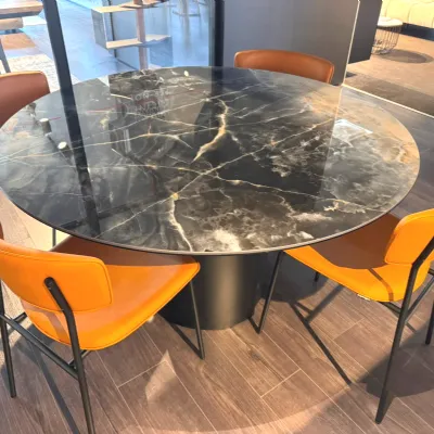 Scopri il prezzo del tavolo Yoroi Calligaris 