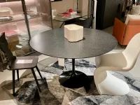 Tavolo Saarinen rotondo di Knoll scontato del 39%