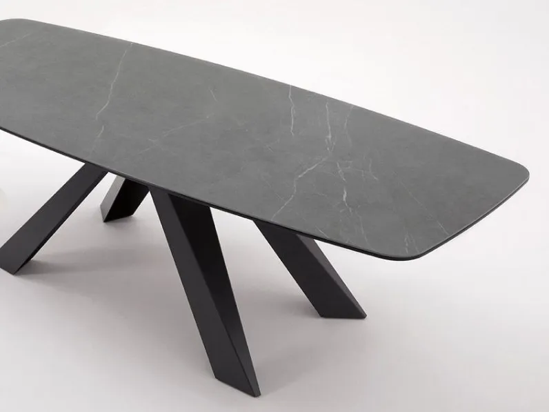 Tavolo in ceramica sagomato Cosmo Friulsedie in offerta outlet