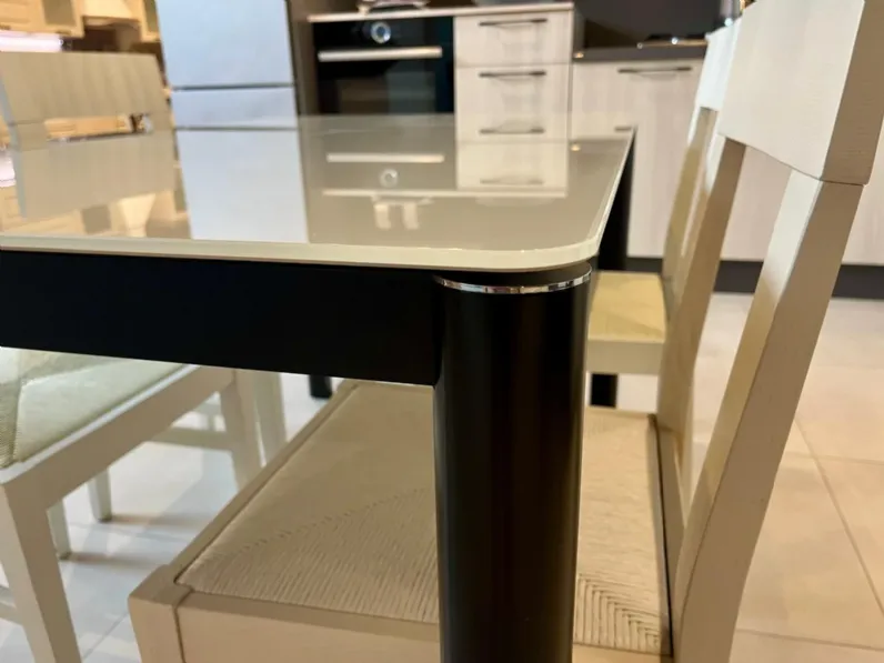 Tavolo Scarabeo Scavolini in OFFERTA OUTLET -50%